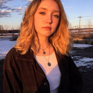 Meet your Posher, Camille